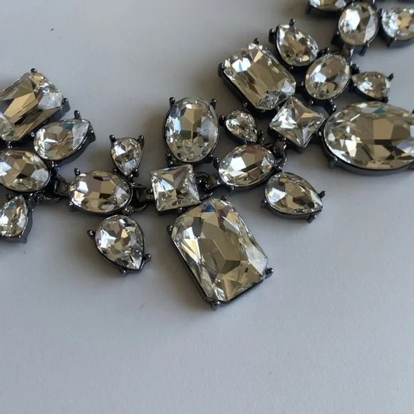 Zara Crystal Necklace - Picture 6 of 9